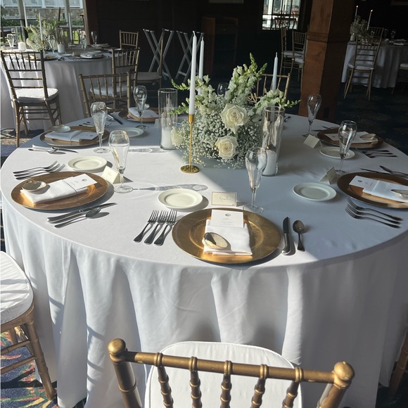 🌻6-Gorgeous pearl painted and gold trimmed shells - Picture 6 of 14